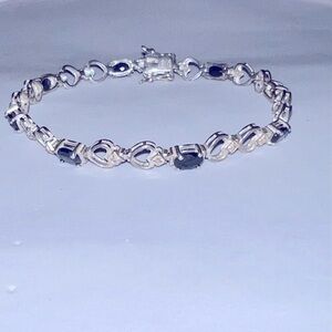 Sterling silver 925 and black agate heart bracelet